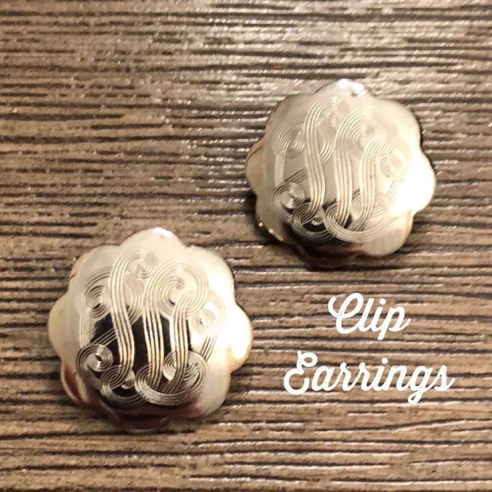 Vintage Round Scalloped Silvertone Clip Earrings
